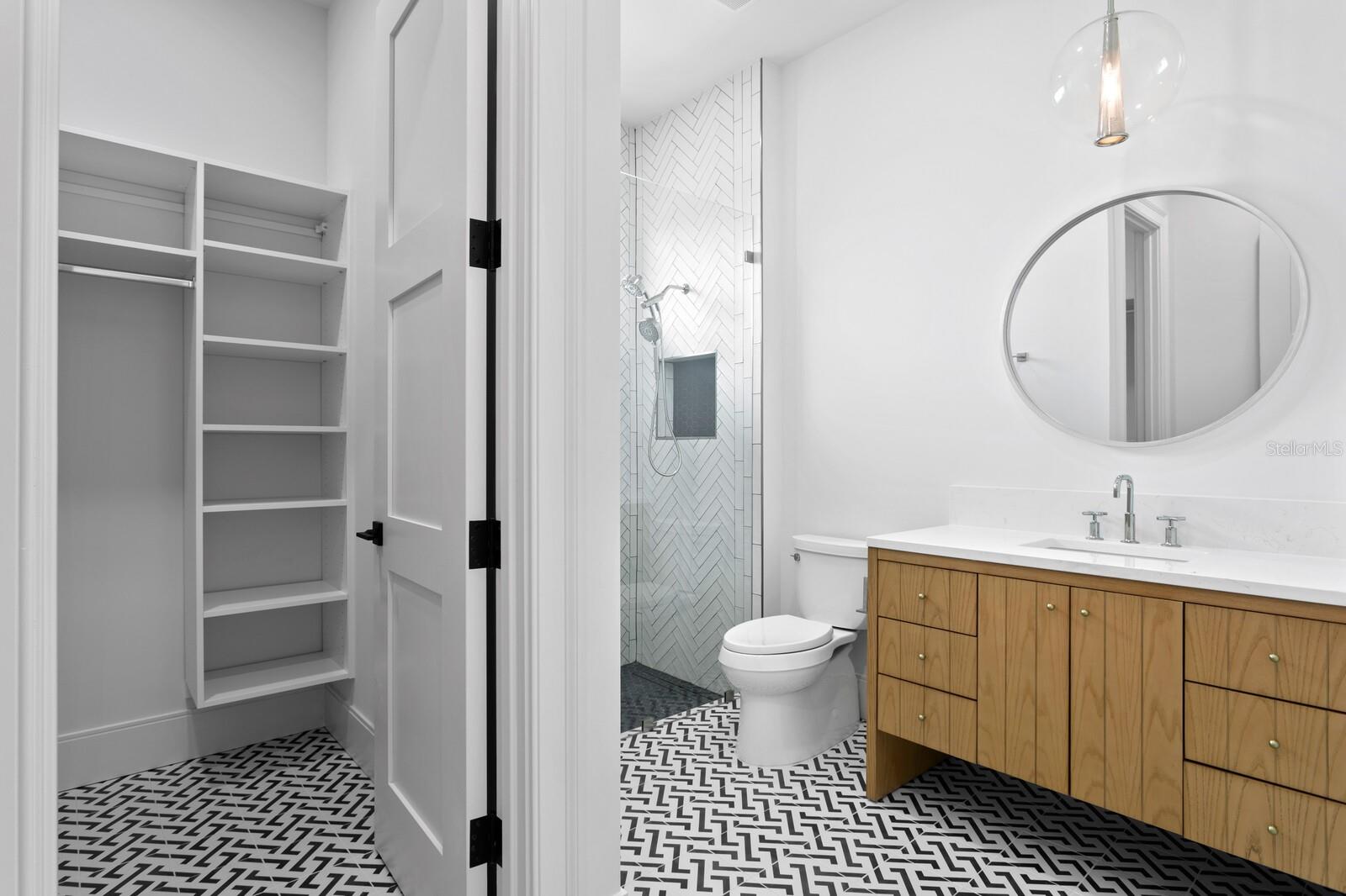 BAYSHORE ESTATES 4 - Residential