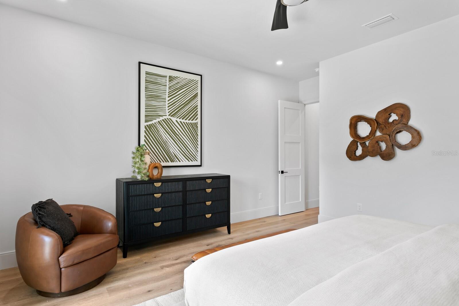 BAYSHORE ESTATES 4 - Residential