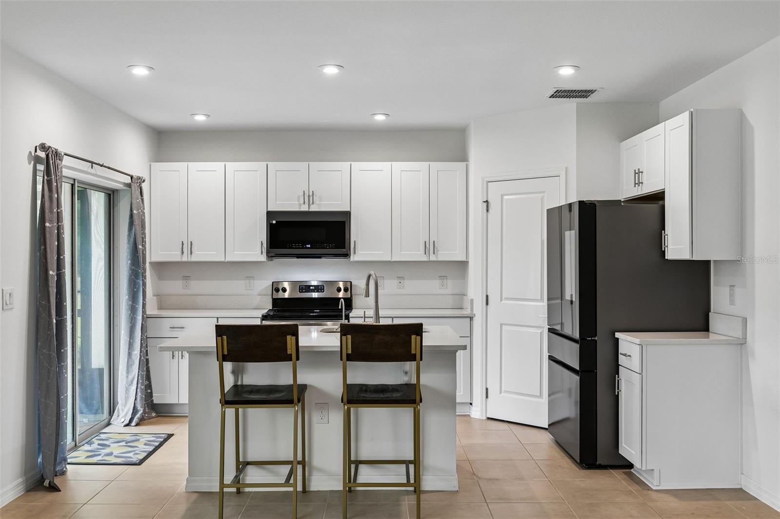4250 SOUTHERN VISTA LOOP
