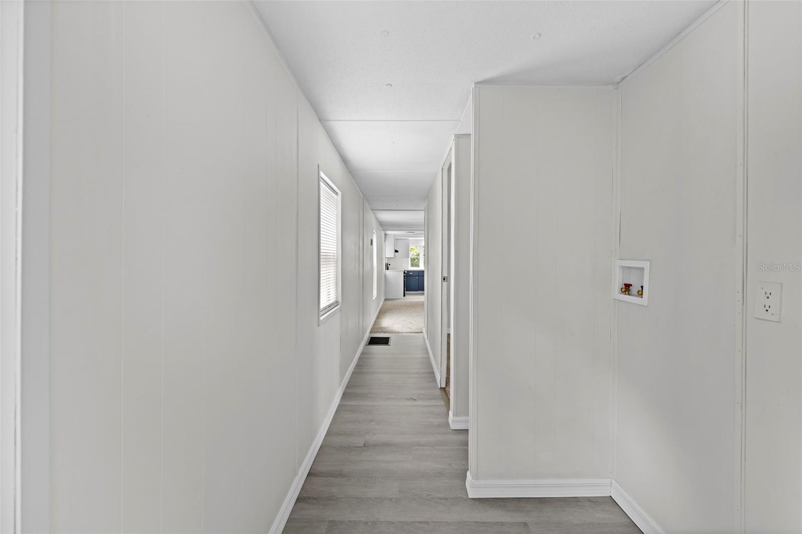 HOLIDAY ACRES UNIT 01 - Residential