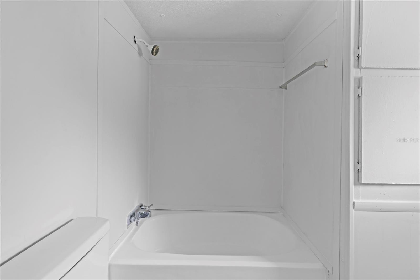 HOLIDAY ACRES UNIT 01 - Residential