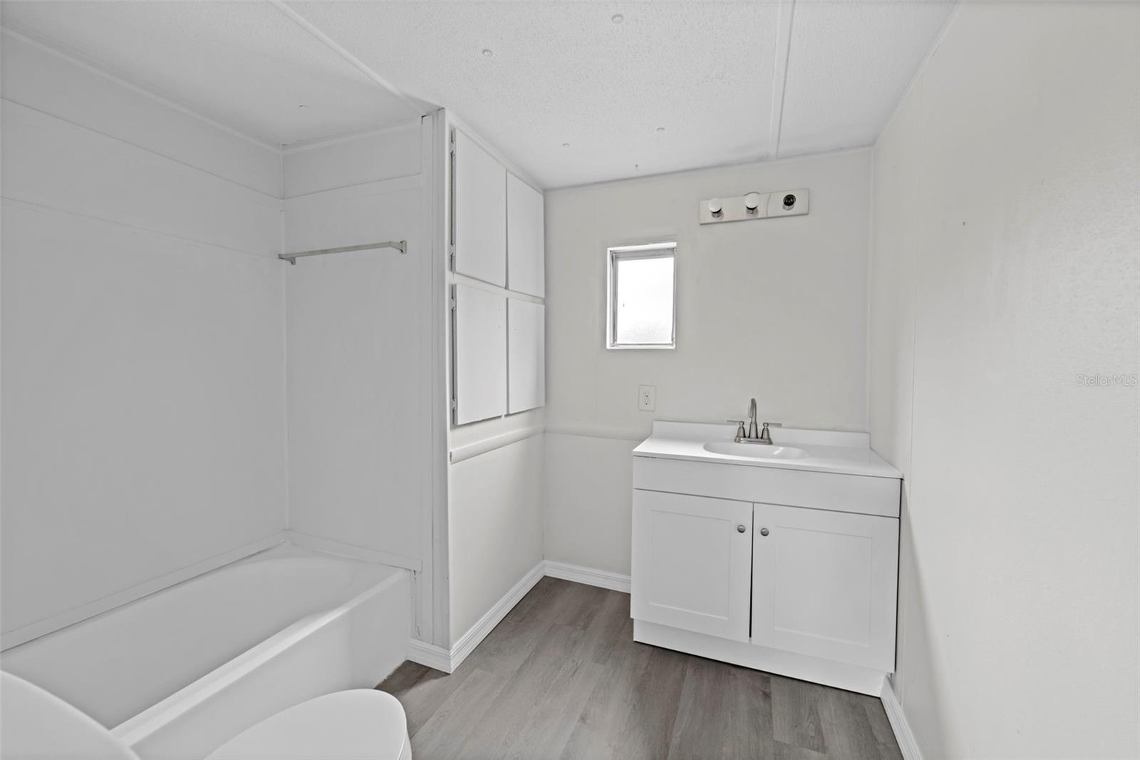 HOLIDAY ACRES UNIT 01 - Residential