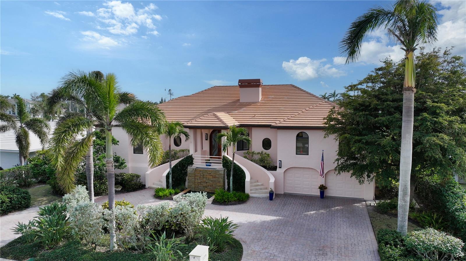 279 ROBIN DRIVE