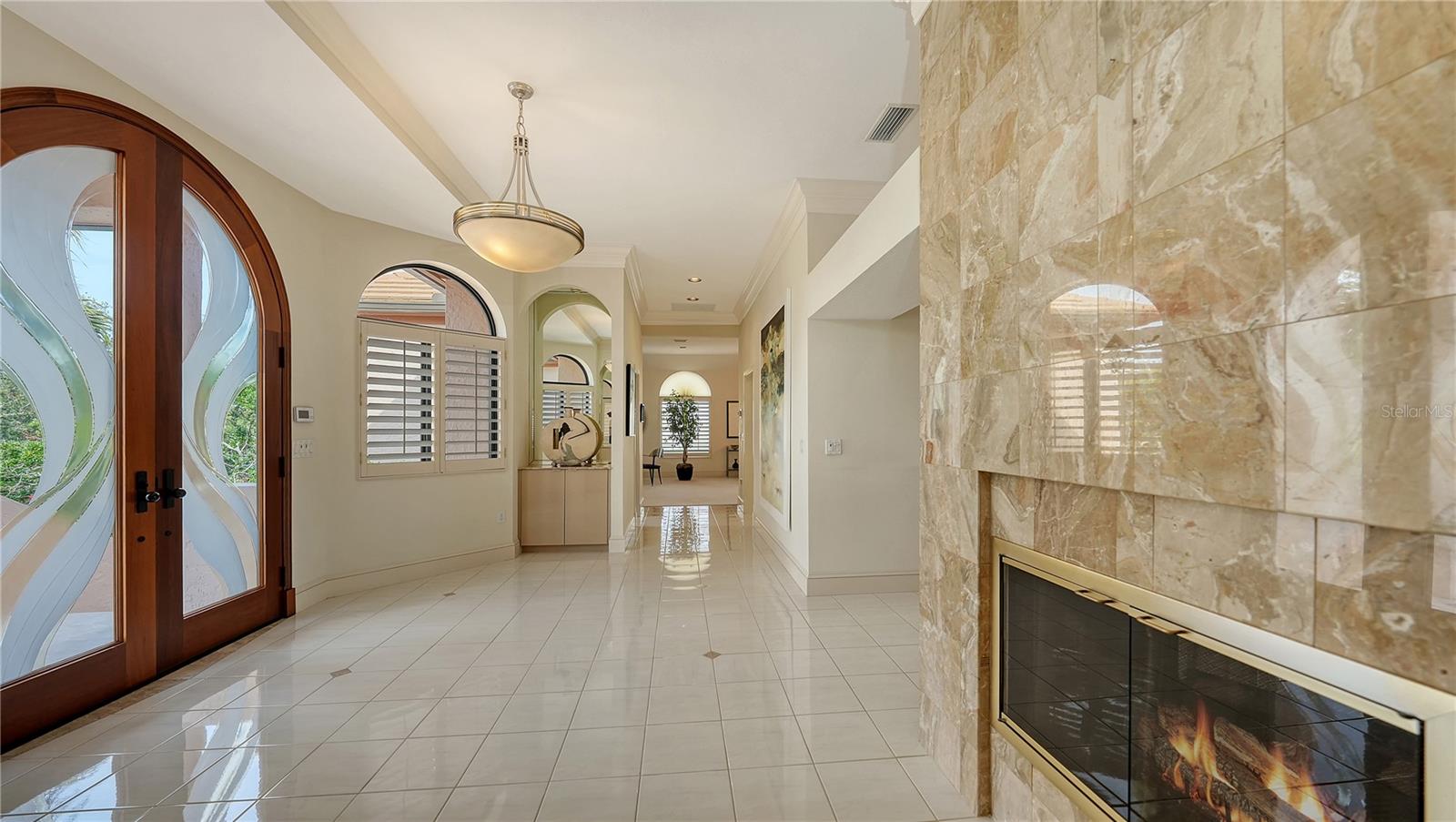 279 ROBIN DRIVE