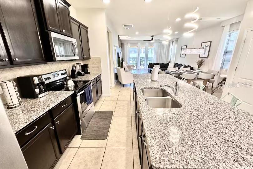 WINDSOR AT WESTSIDE PH 1 - Residential