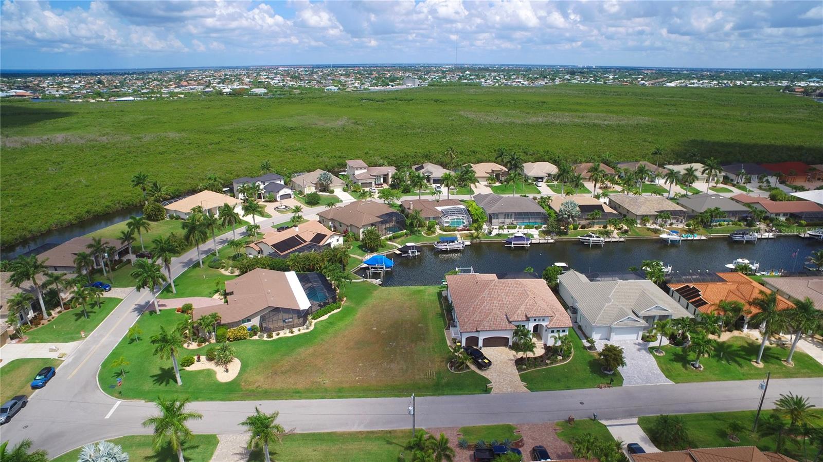 PUNTA GORDA ISLES SEC 15 - Land