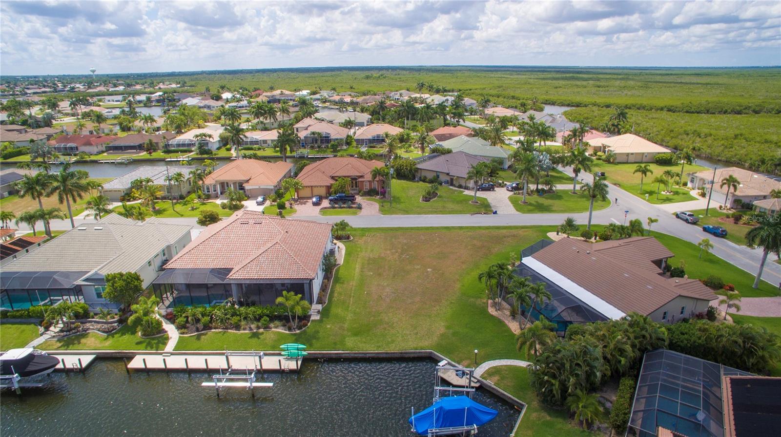 PUNTA GORDA ISLES SEC 15 - Land