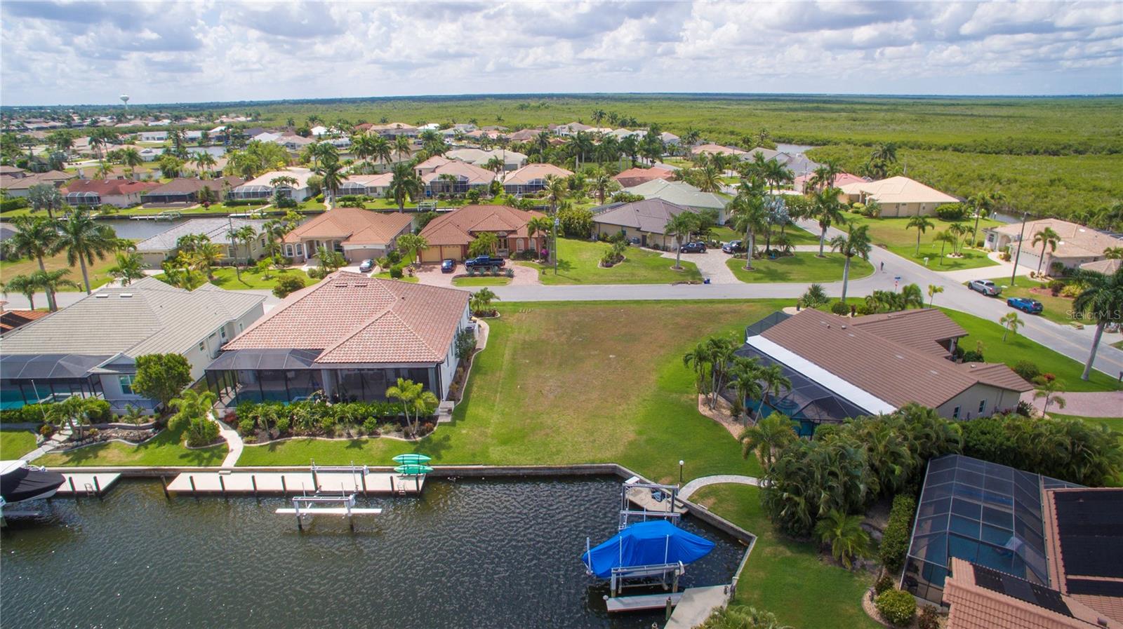 PUNTA GORDA ISLES SEC 15 - Land