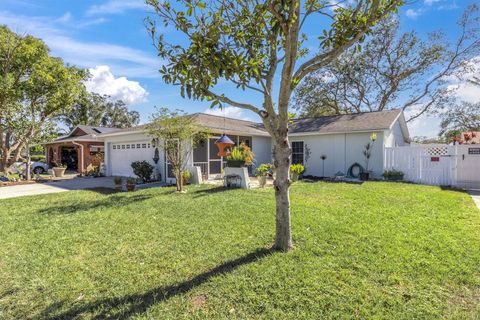 A home in SEMINOLE