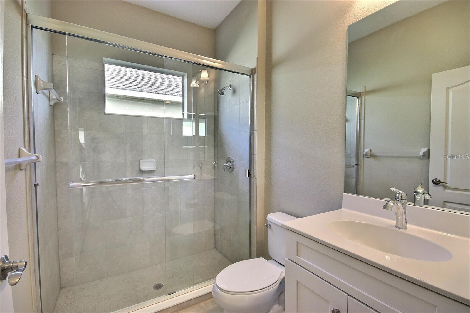 EAGLE TRACE PH I - Residential Lease