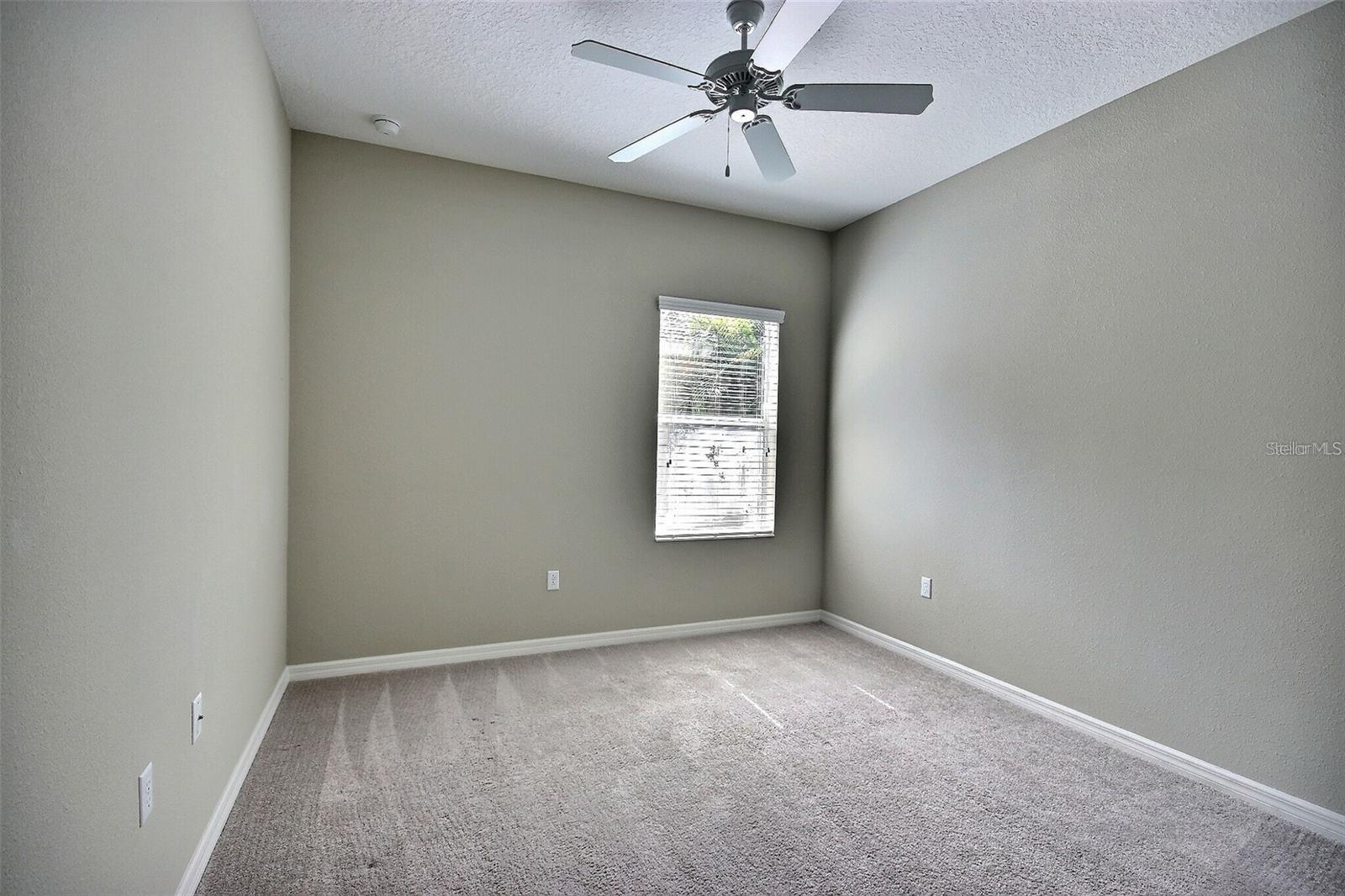 EAGLE TRACE PH I - Residential Lease