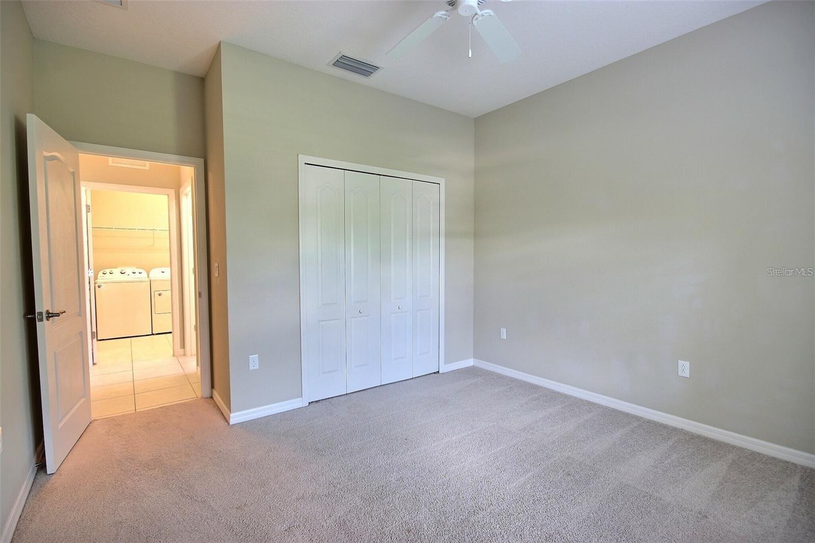 EAGLE TRACE PH I - Residential Lease