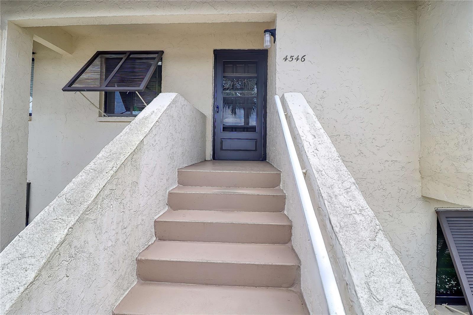 4546 LONGWATER 44