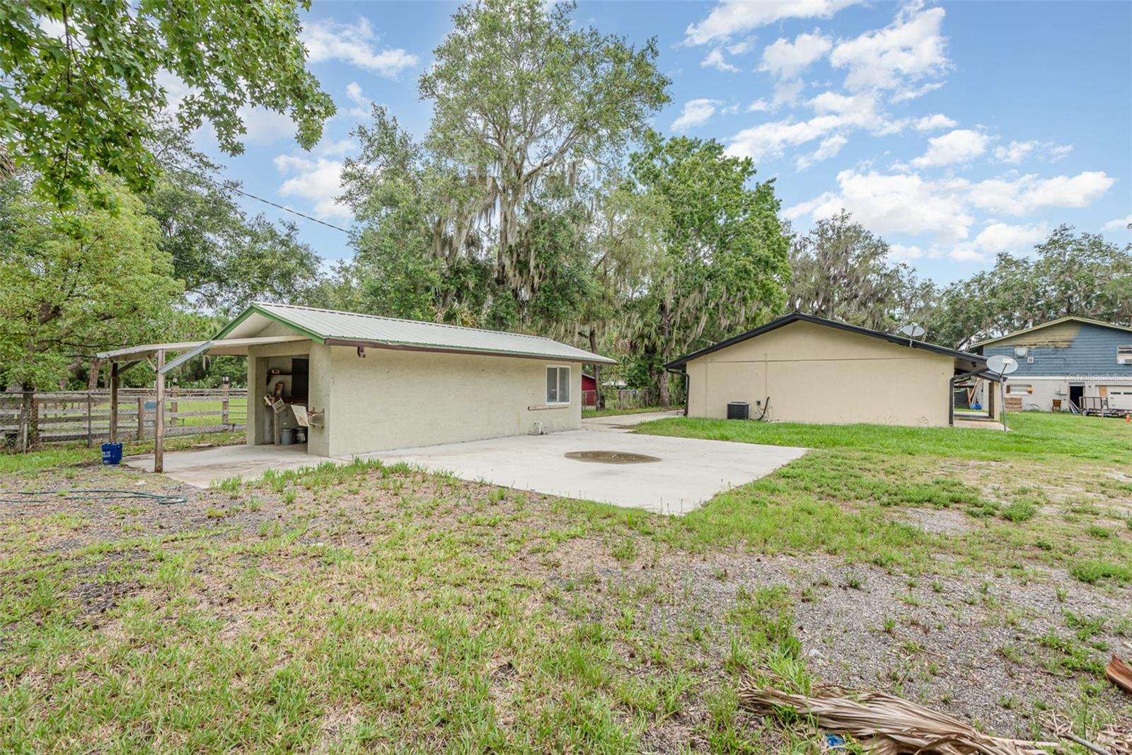 NO SUBDIVISION - Residential