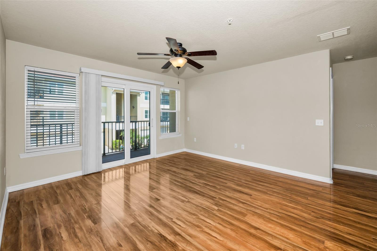 5064 ROYAL PALMS WAY 204