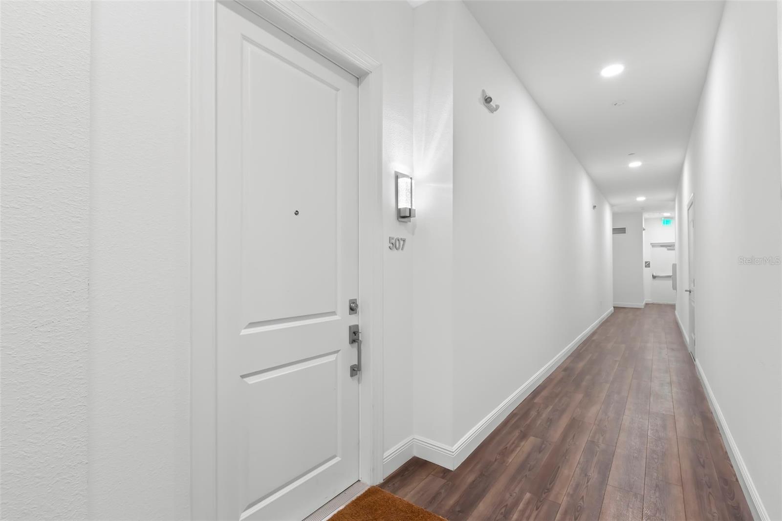 DOMUS URBANA CONDO - Residential