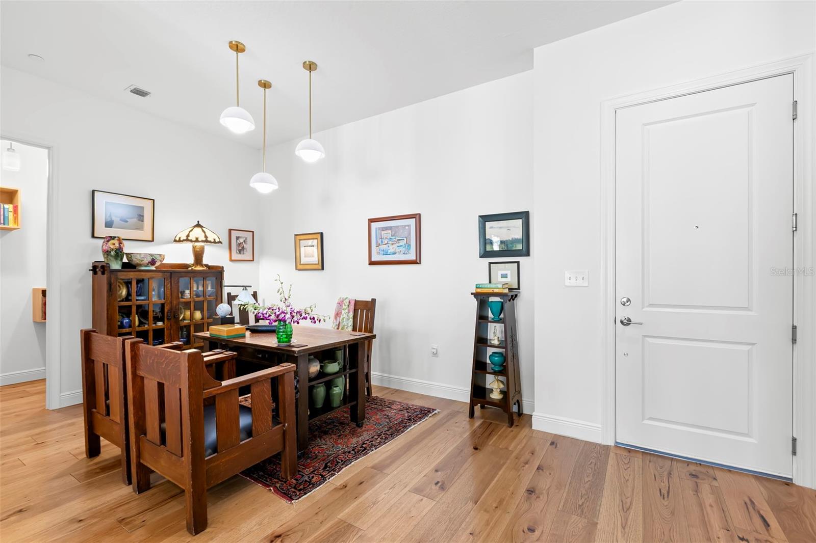 DOMUS URBANA CONDO - Residential