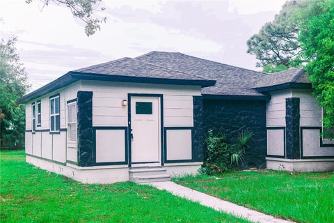 Photo of 665 23rd Avenue S, St Petersburg, FL 33705 (MLS # S5159661)
