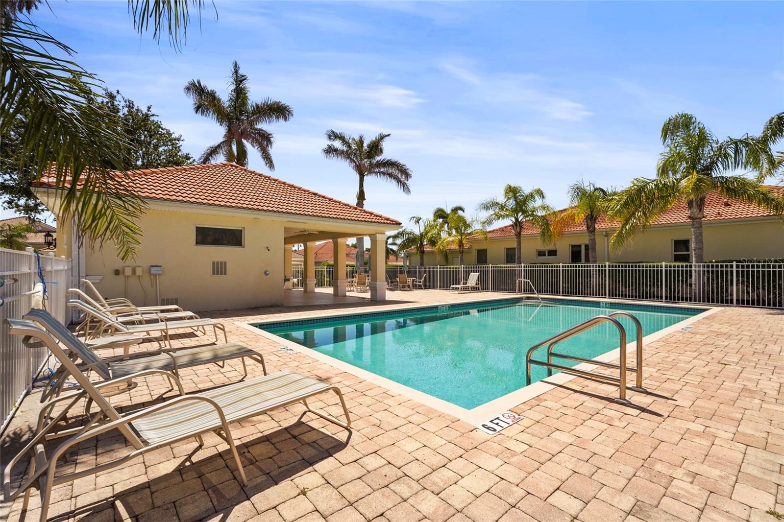 ARLINGTON COVE - Residential