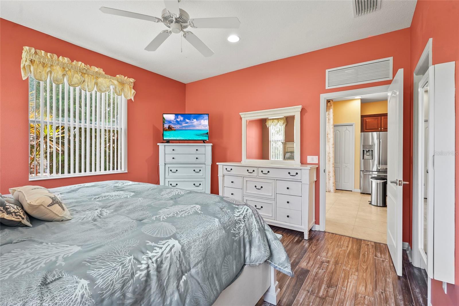 ARLINGTON COVE - Residential