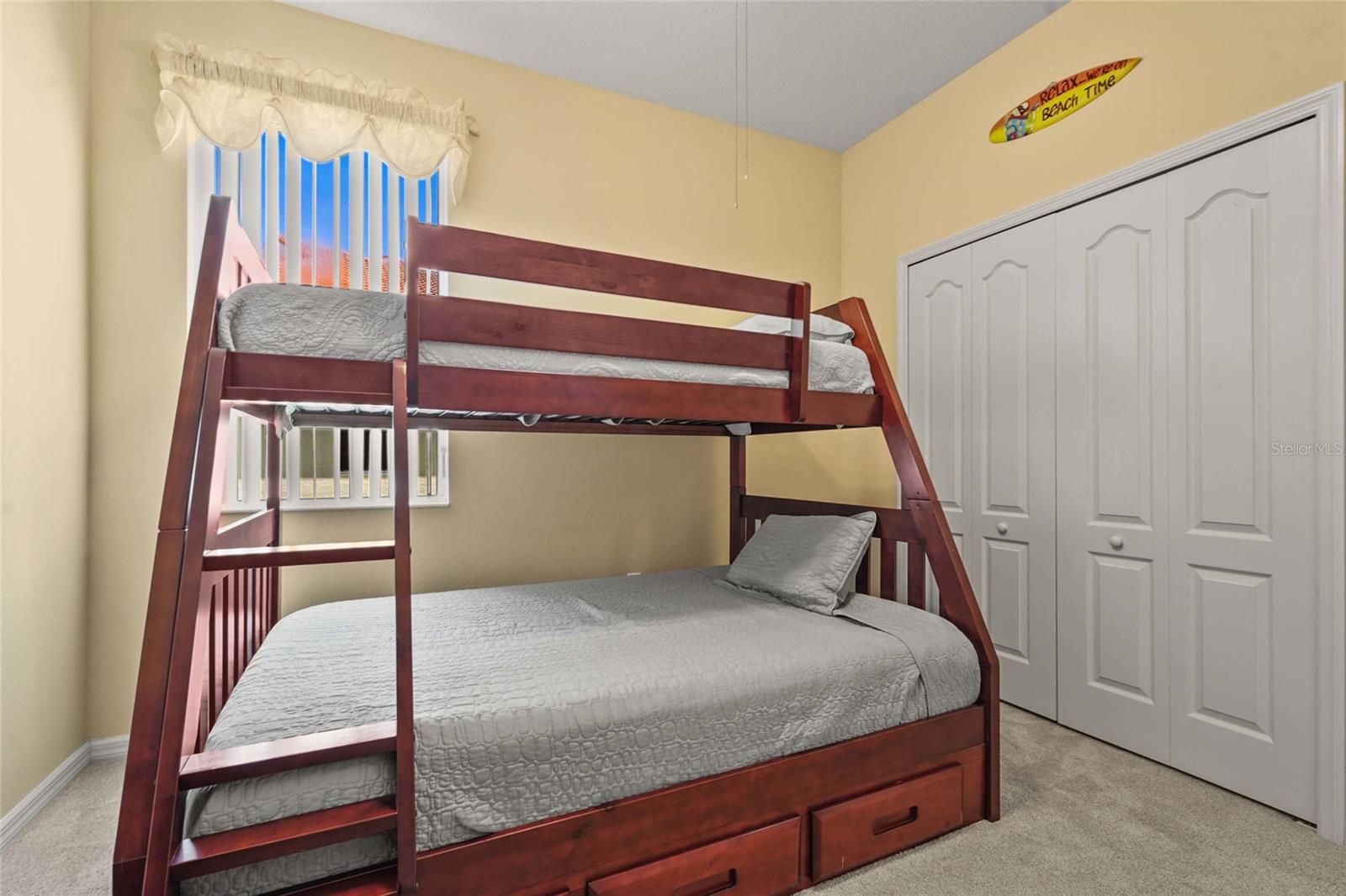 ARLINGTON COVE - Residential