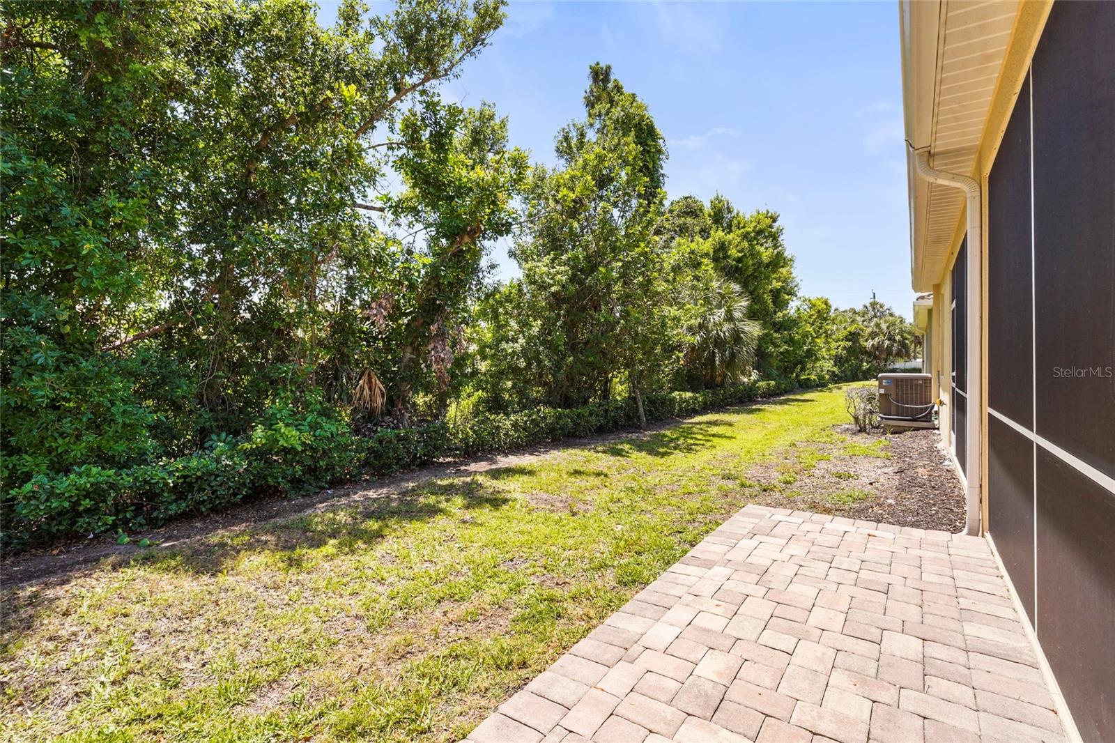 ARLINGTON COVE - Residential