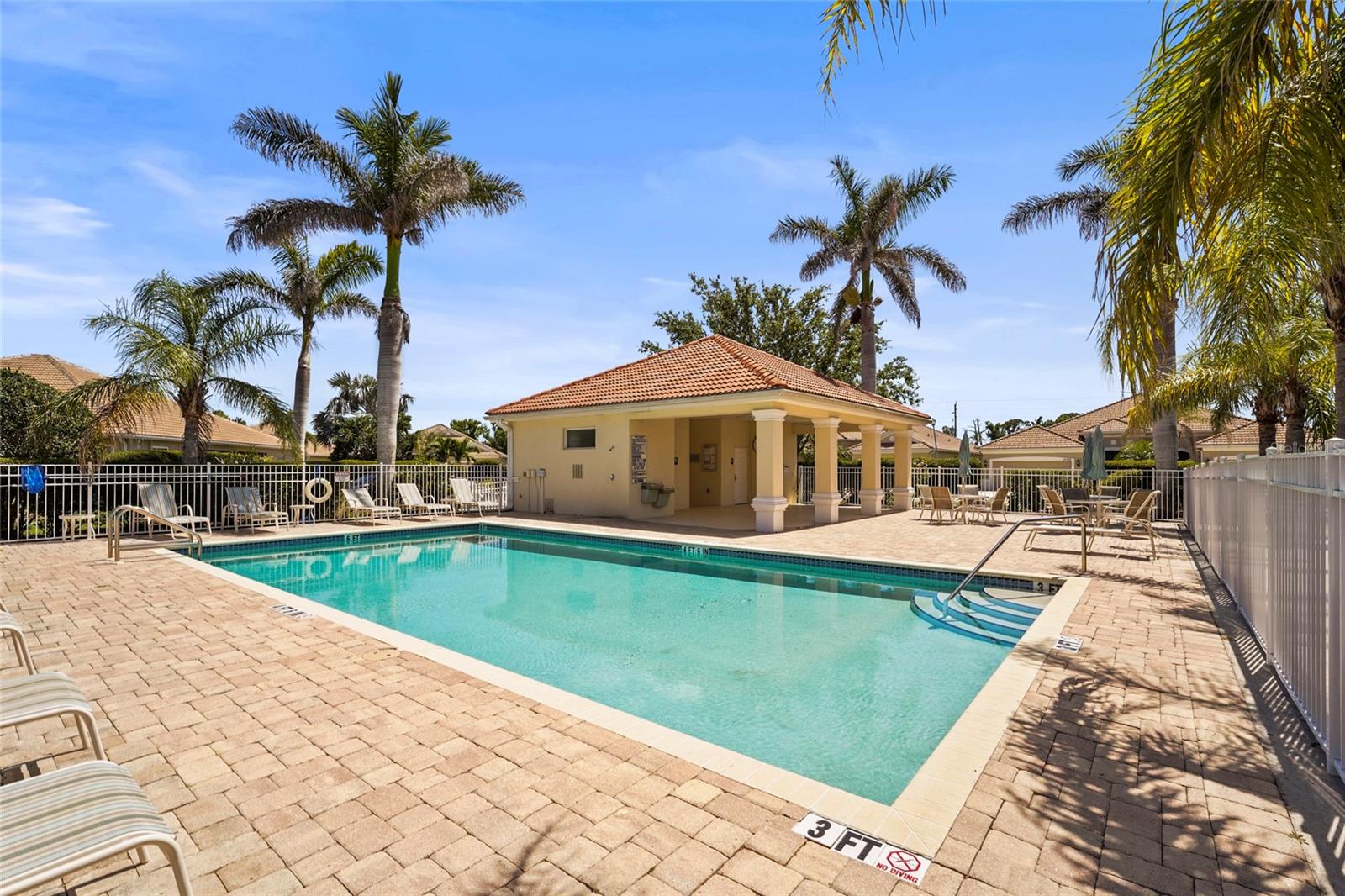 ARLINGTON COVE - Residential