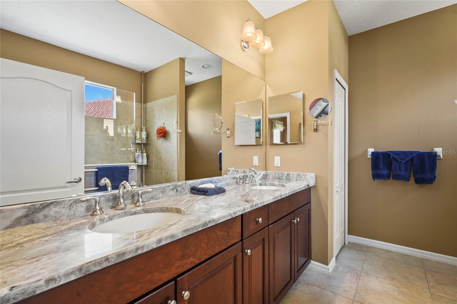 ARLINGTON COVE - Residential