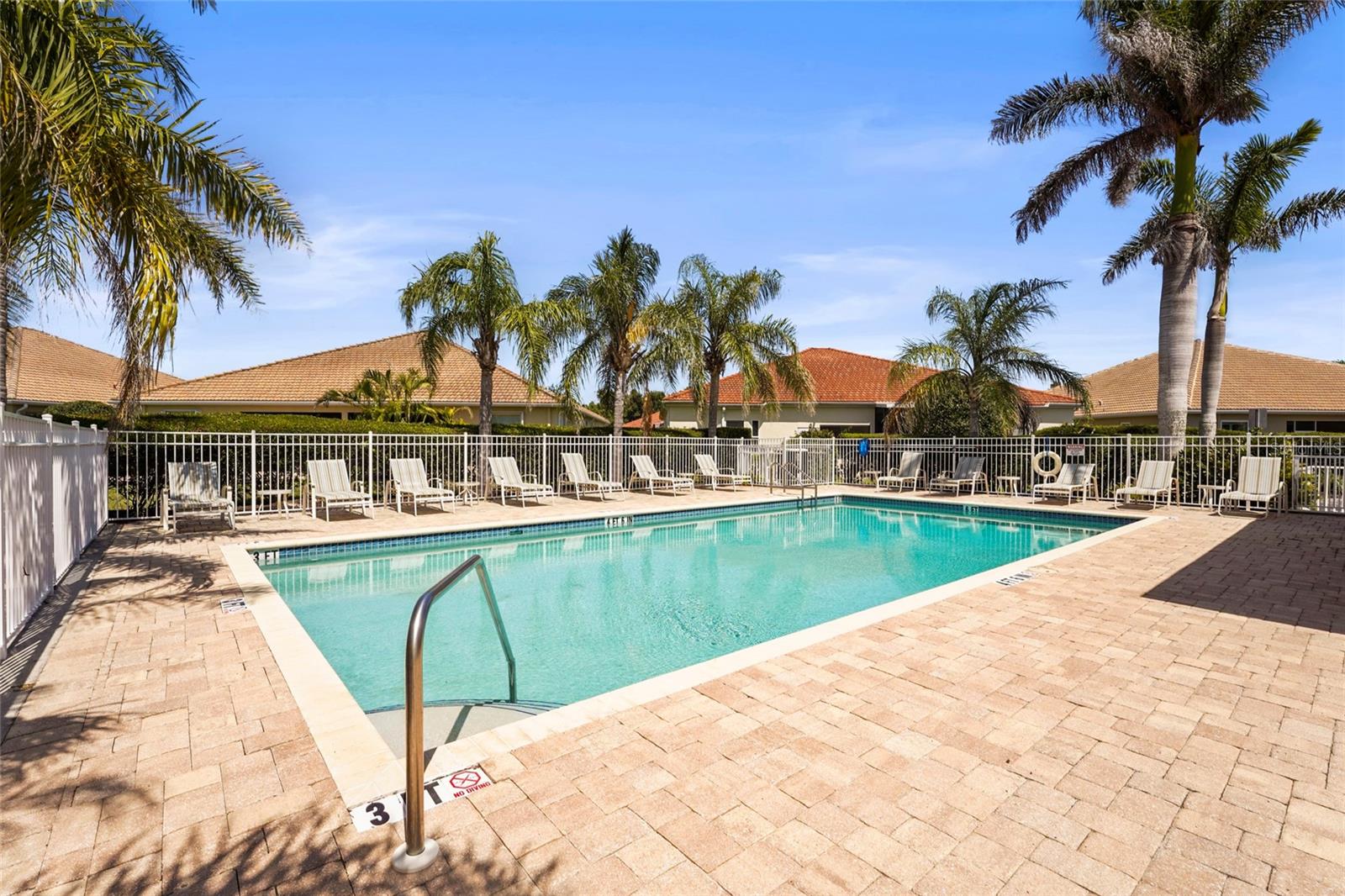 ARLINGTON COVE - Residential