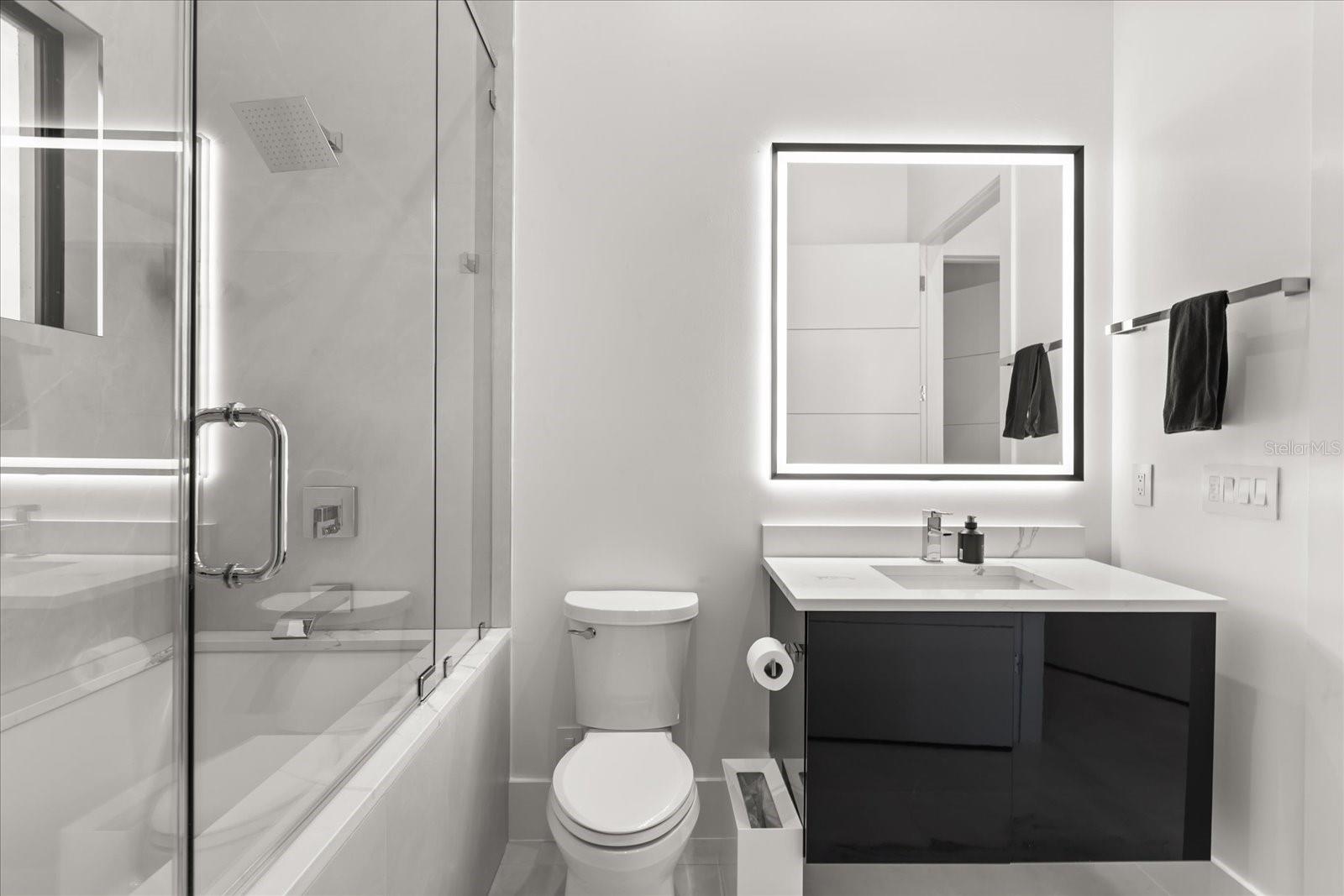 WATERSIDE - Residential