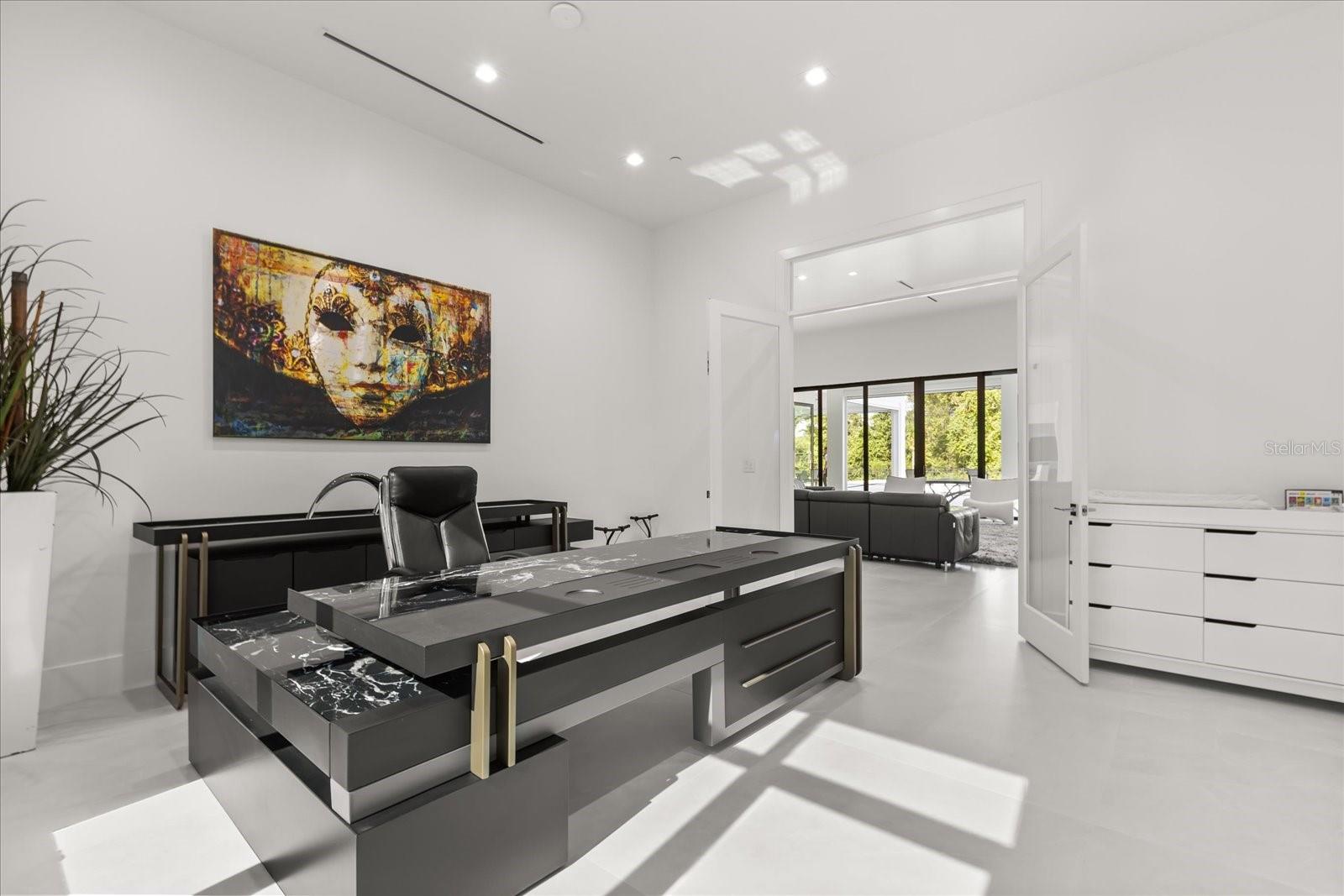 WATERSIDE - Residential