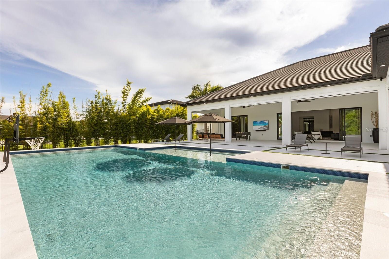 WATERSIDE - Residential