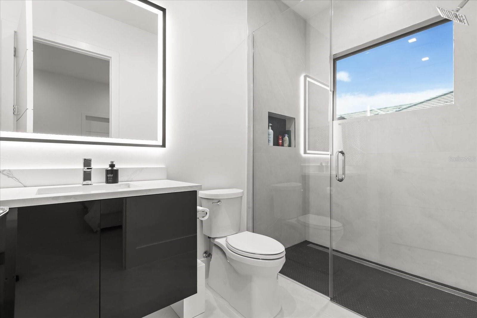 WATERSIDE - Residential