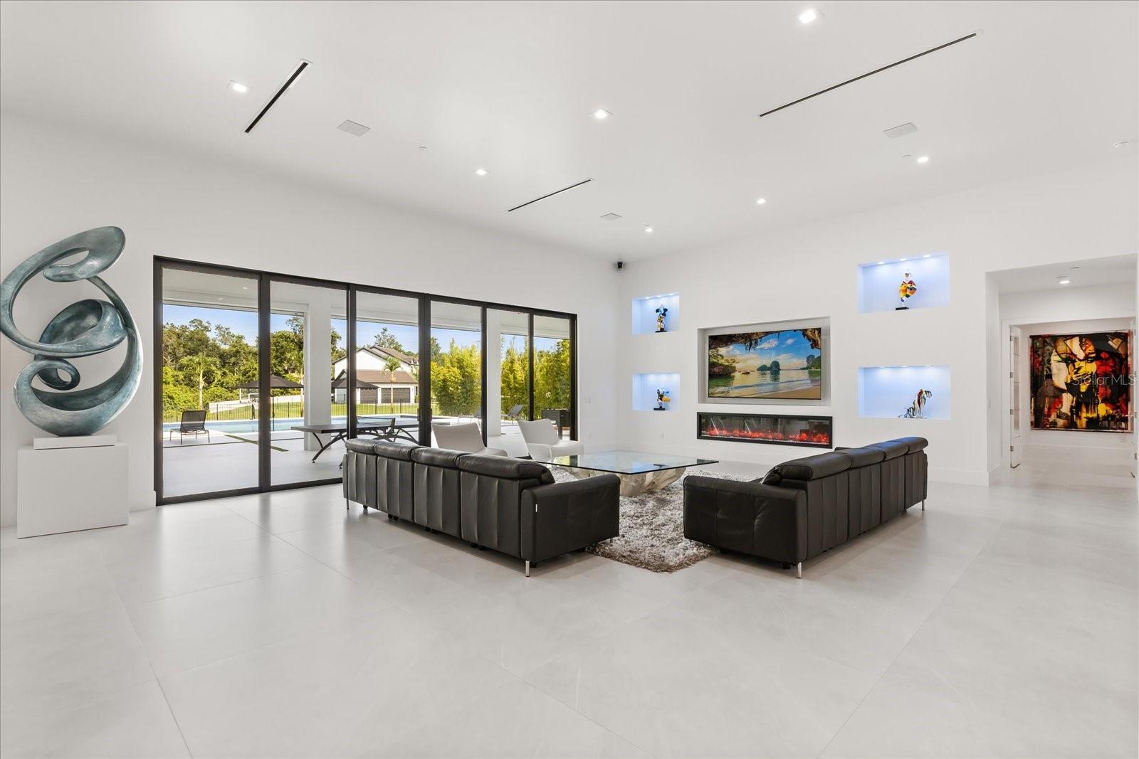 WATERSIDE - Residential