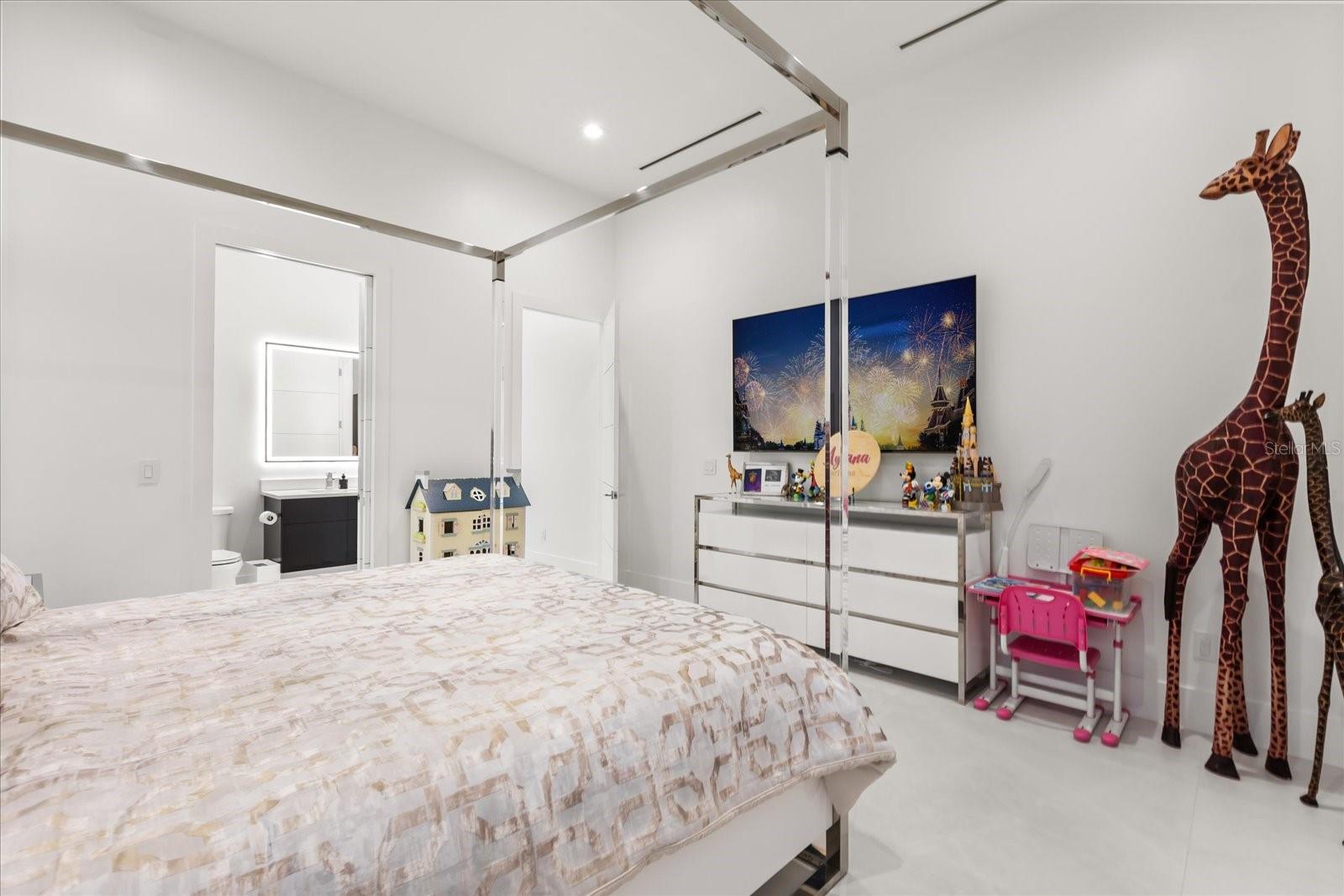 WATERSIDE - Residential