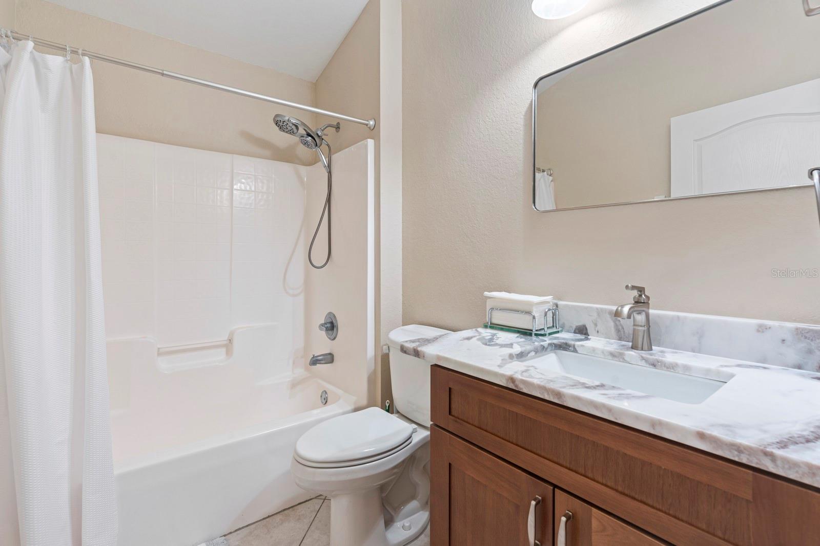 TWIN LAKES AT CHRISTINA PH 01 - Residential