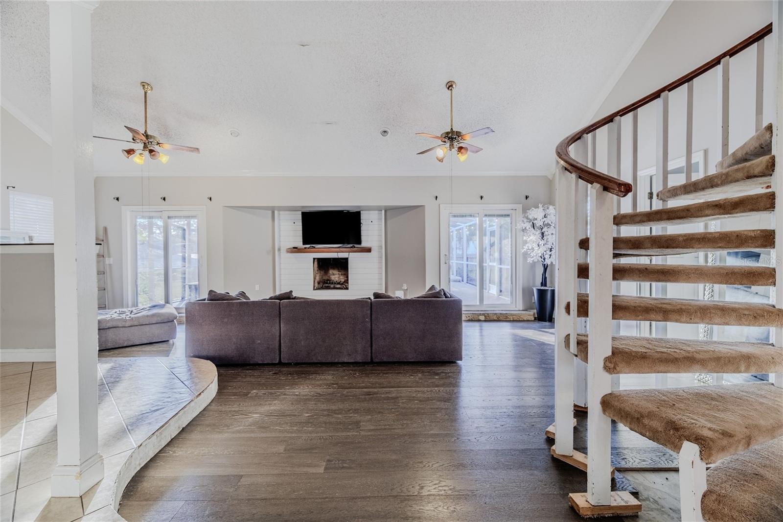 HIGHPOINT ACRES - Residential