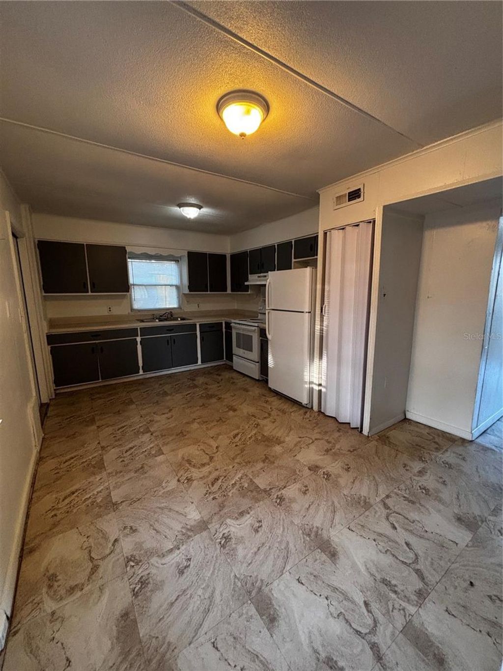 Photo of 1142 Landmark Lane, Casselberry, FL 32707 (MLS # O6363127)