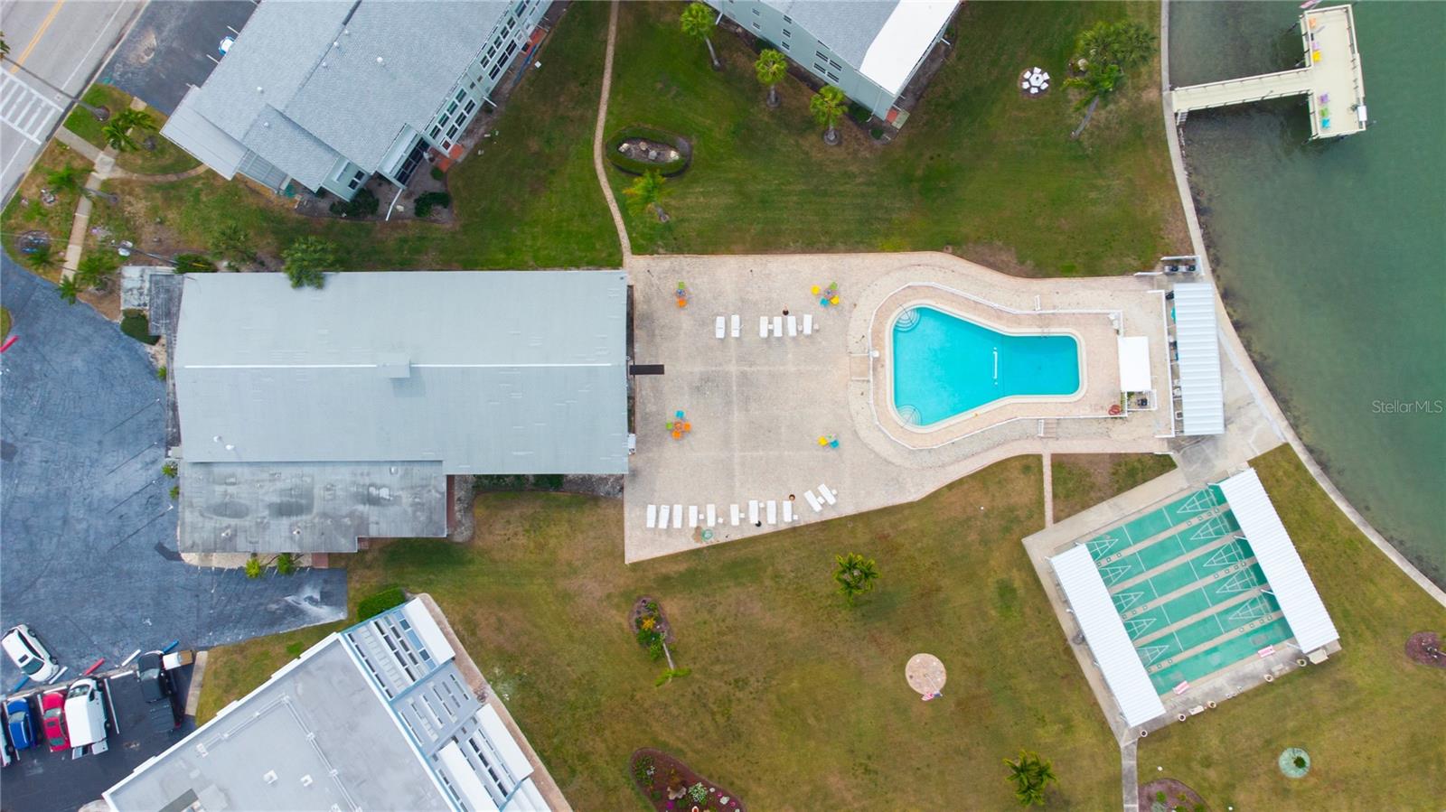 SHORE CREST BLDG - Residential