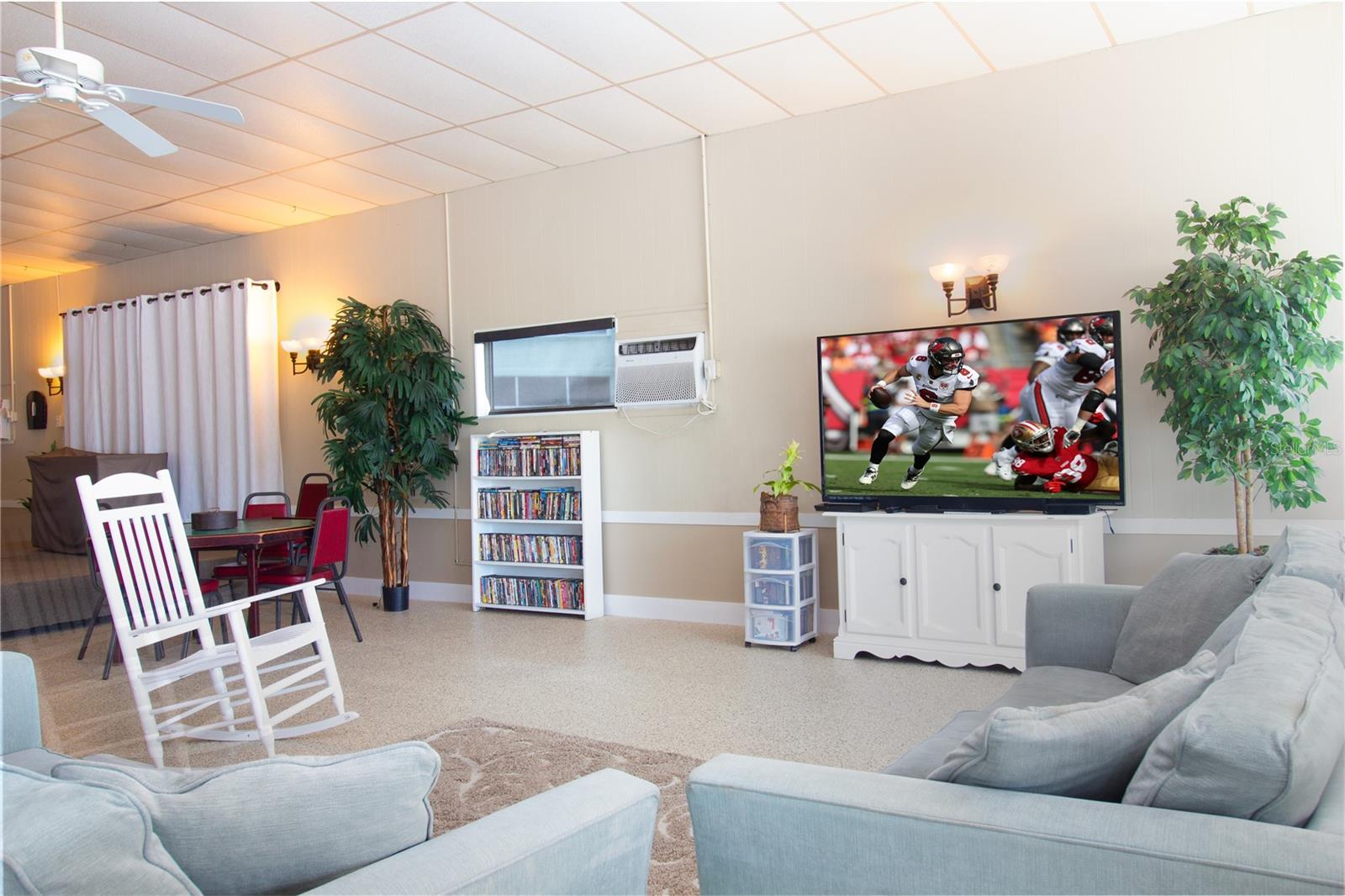 SHORE CREST BLDG - Residential