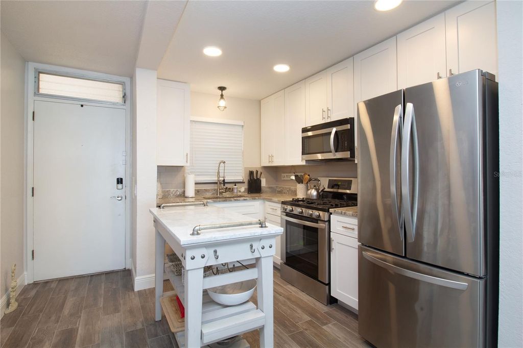 Photo of 1847 Shore Drive S #510, South Pasadena, FL 33707 (MLS # TB8464373)