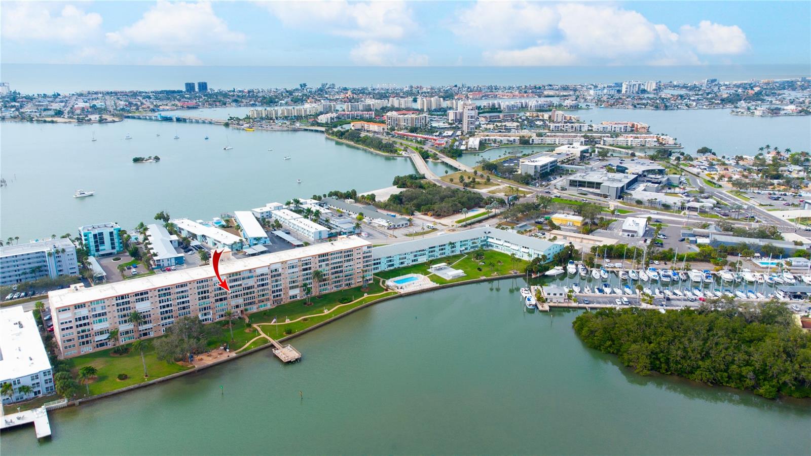 SHORE CREST BLDG - Residential