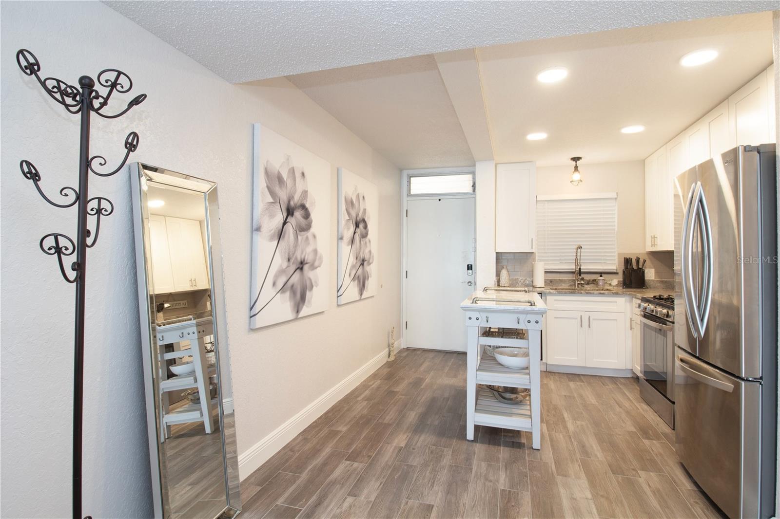 1847 SHORE DRIVE S 510