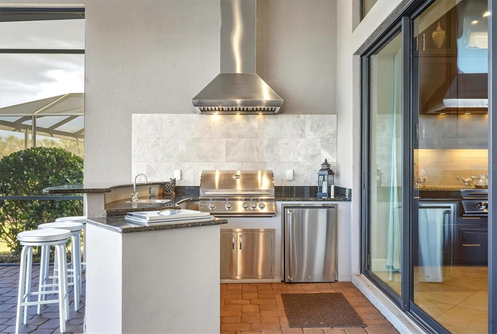 ESPLANADE - Residential