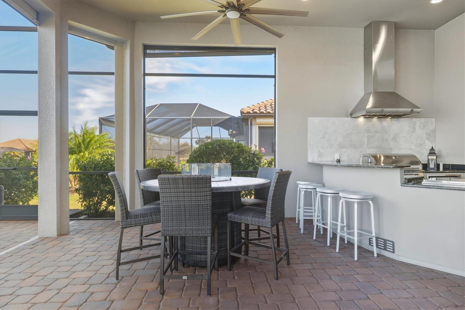 ESPLANADE - Residential