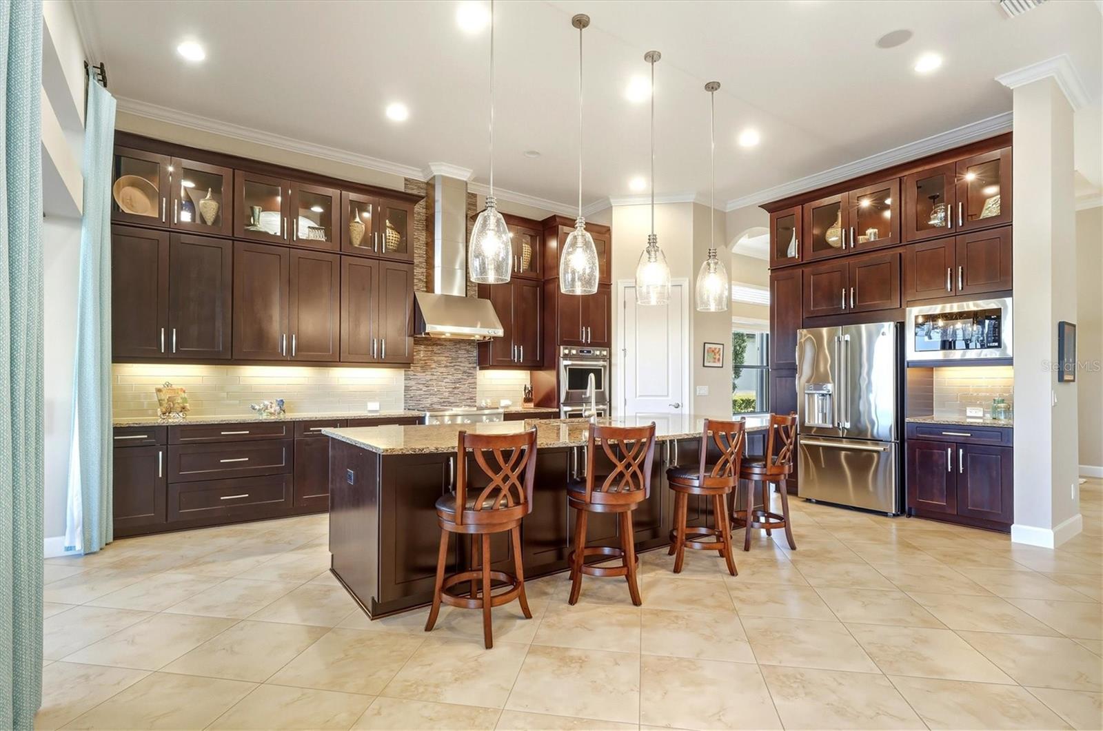 ESPLANADE - Residential