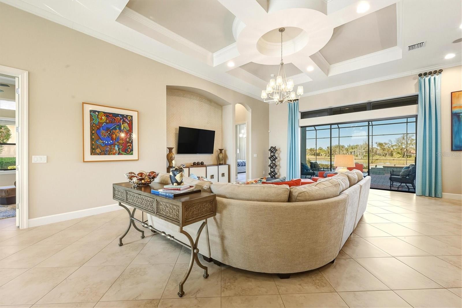 ESPLANADE - Residential