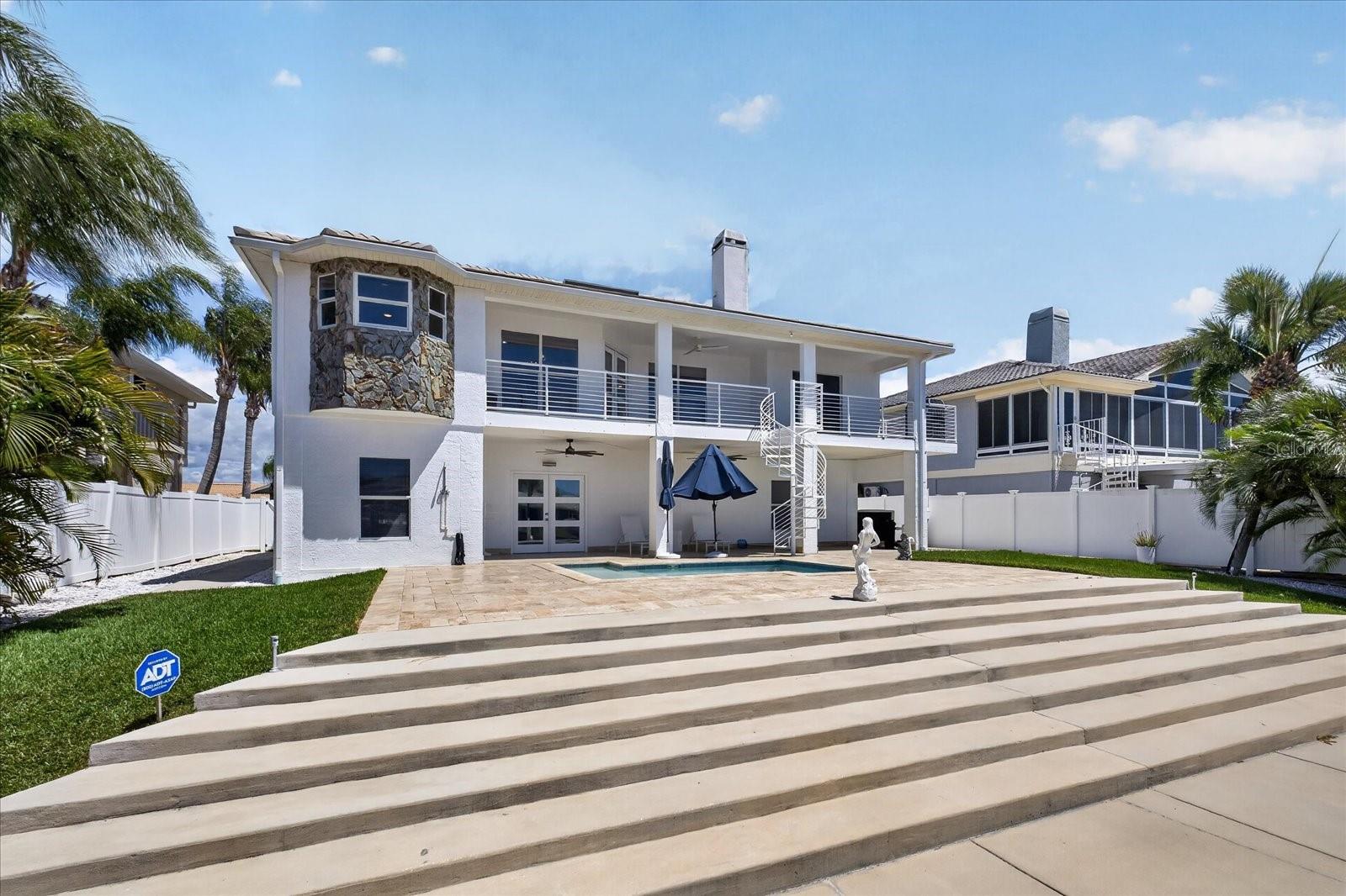 FLOR A MAR - Residential