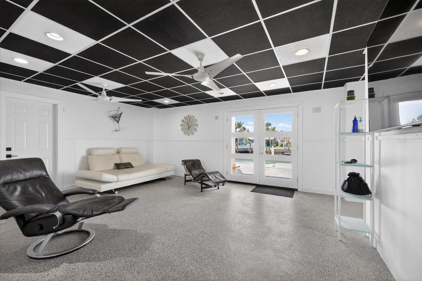 FLOR A MAR - Residential