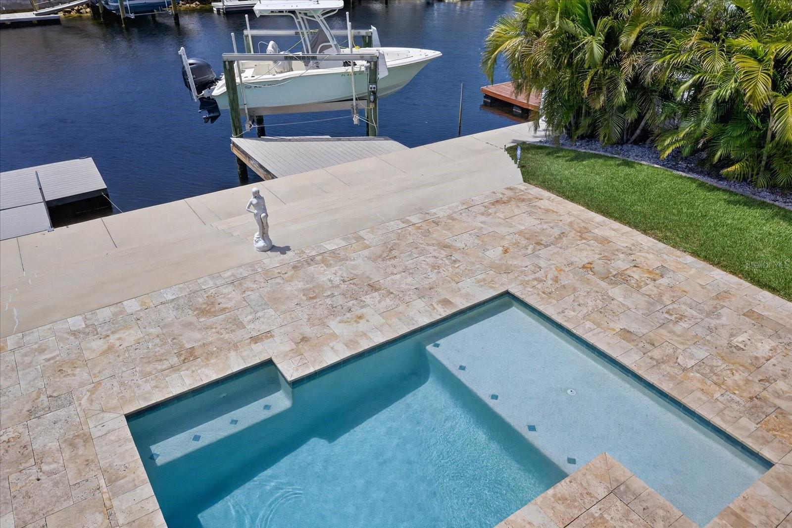 FLOR A MAR - Residential